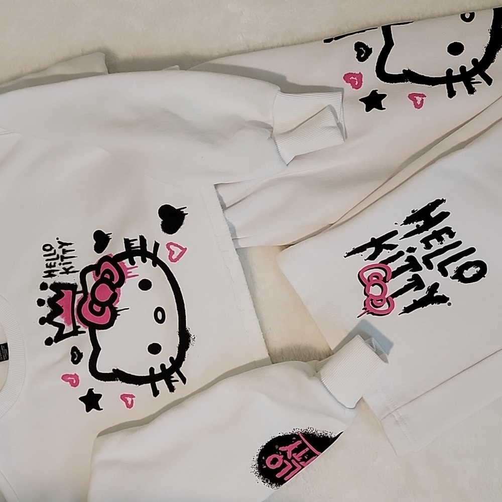 Forever 21 Hello Kitty Sweat Set